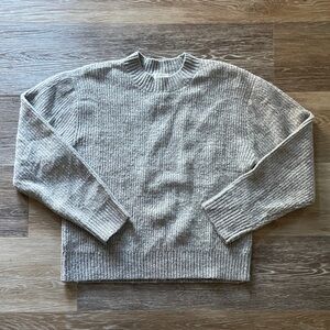 H&M Ribbed Crew Neck Sweater